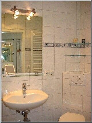 Blick in das Duschbad/WC im Erdgeschoss